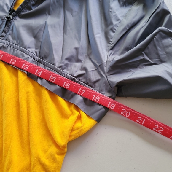 Under Armour Charcoal and Mustard 1/4 Zip  Pullover Hoodie - Picture 3 of 7